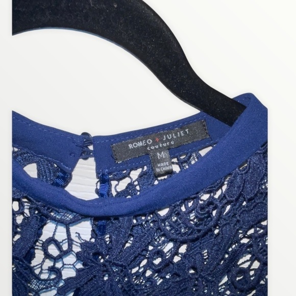 ROMEO + JULIET COUTURE Navy Blue Lace Long Sleeve Cut Out Mini Dress, Size M - Picture 7 of 8
